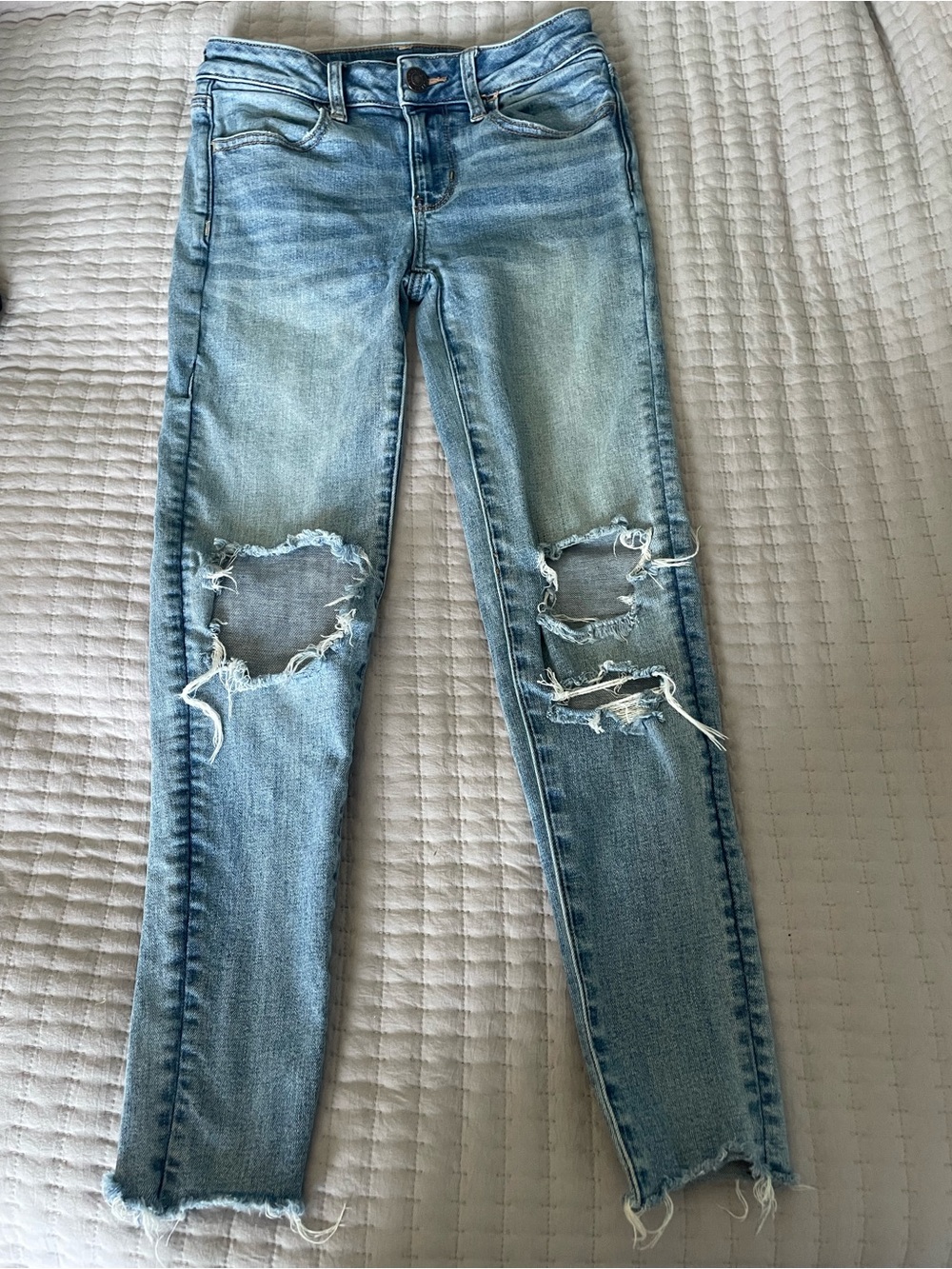 American Eagle Super Stretch Jegging – Light Wash –Size 00 Short –Heavy Distress
